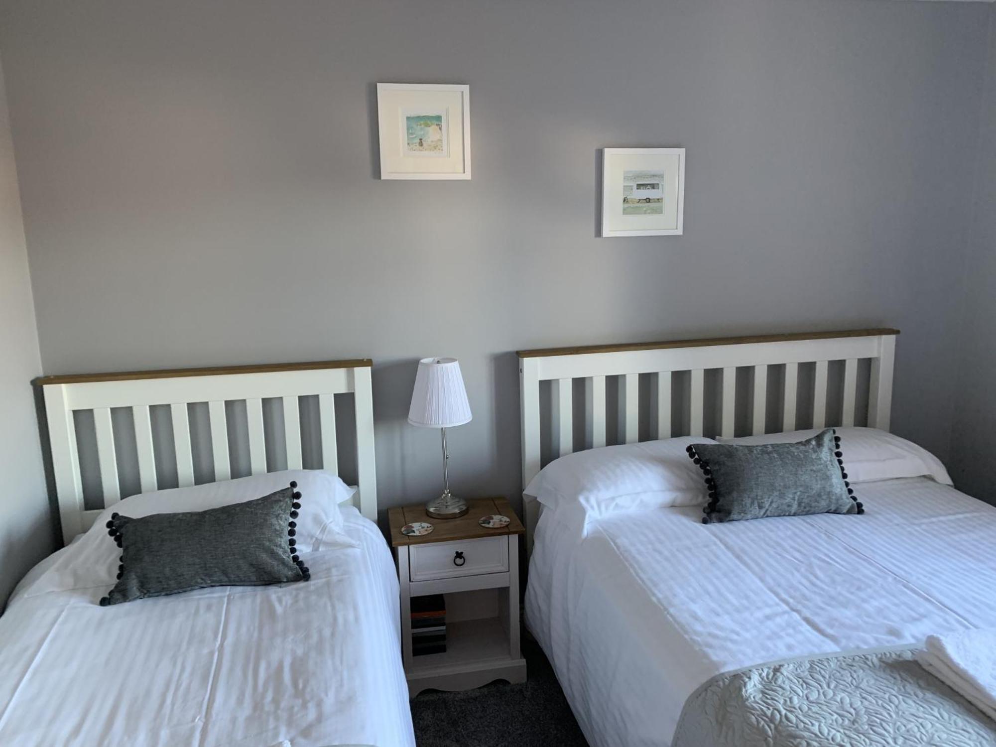 Bed and Breakfast Hensleigh House Чармут Номер фото