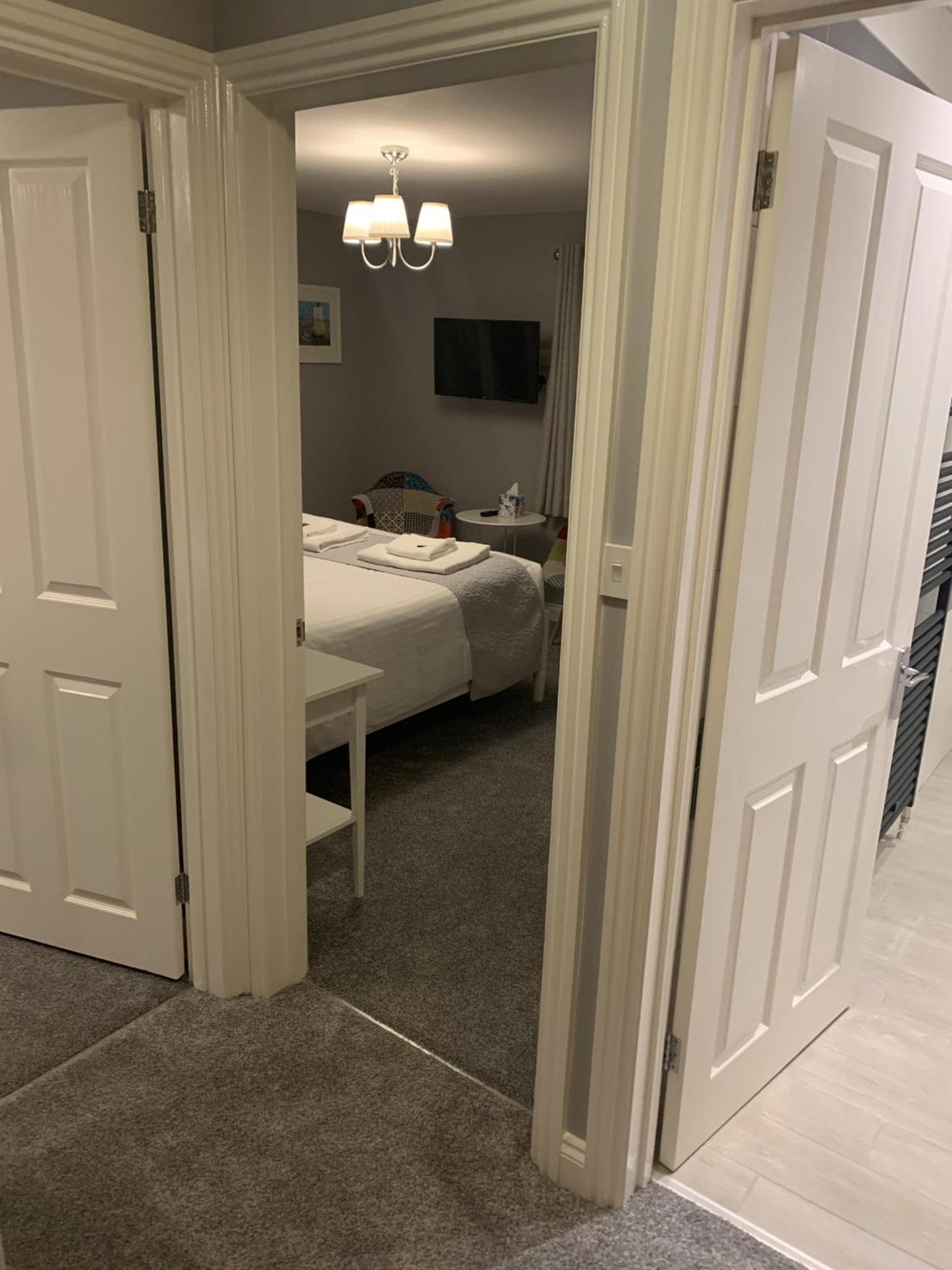 Bed and Breakfast Hensleigh House Чармут Номер фото